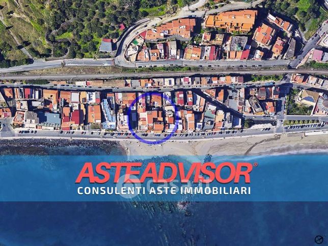 Appartamento in residenziale in Lungomare Tysandros 38
