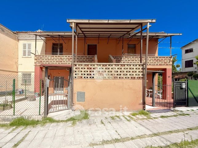 Appartamento in residenziale in Via Carlo Travaglini 34