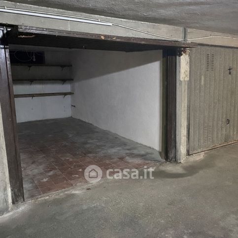 Box/posto auto in residenziale in 