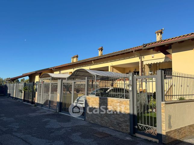 Appartamento in residenziale in Via del Collettore Primario