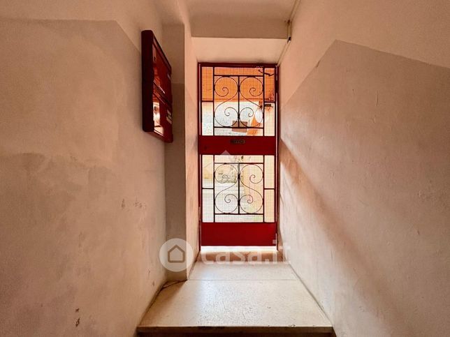 Capannone in commerciale in Via Filippo Webb 11