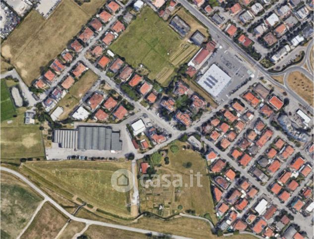 Terreno agricolo in commerciale in Via Novara