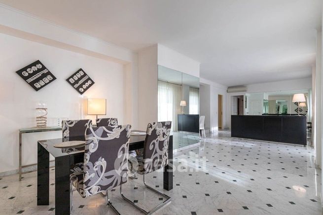 Appartamento in residenziale in Via Giotto 27