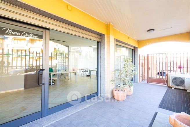 Ufficio in commerciale in Via Sulcis