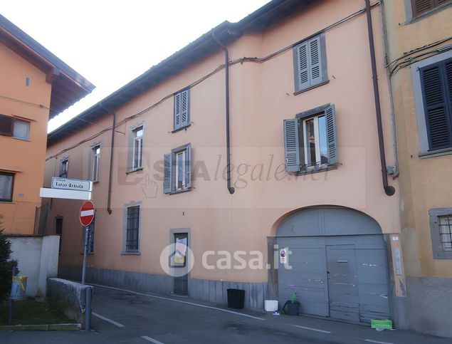 Appartamento in residenziale in Via IV Novembre 7