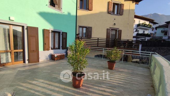 Appartamento in residenziale in Via Becca 4