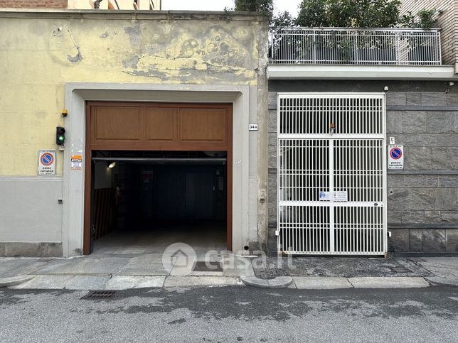 Garage/posto auto in residenziale in Via Raffaello Morghen 34