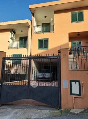Villetta a schiera in residenziale in Via delle Orchidee 9