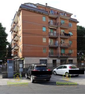 Appartamento in residenziale in Via Cassia