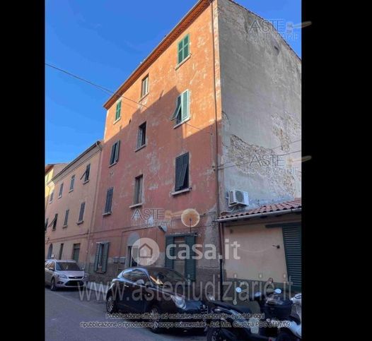 Appartamento in residenziale in Via Landino Landi 33