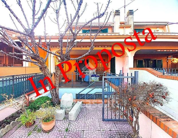 Villa in residenziale in Via Pisa 37