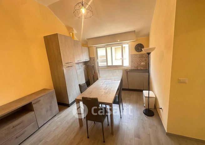 Appartamento in residenziale in Via Jacopo Rocca