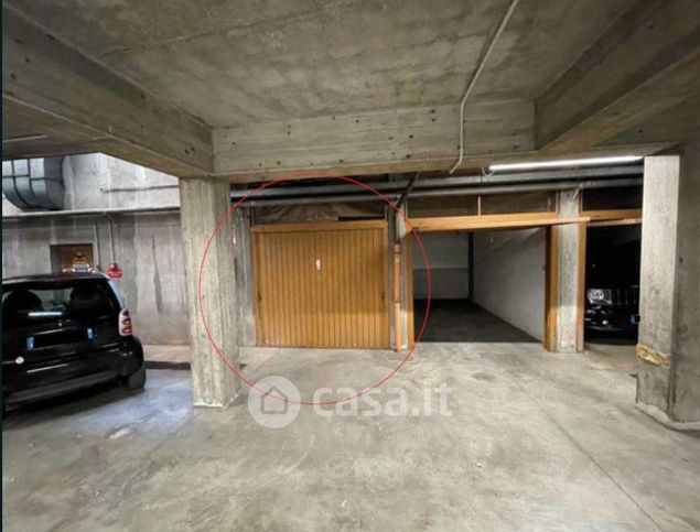 Garage/posto auto in residenziale in Via Trieste 49