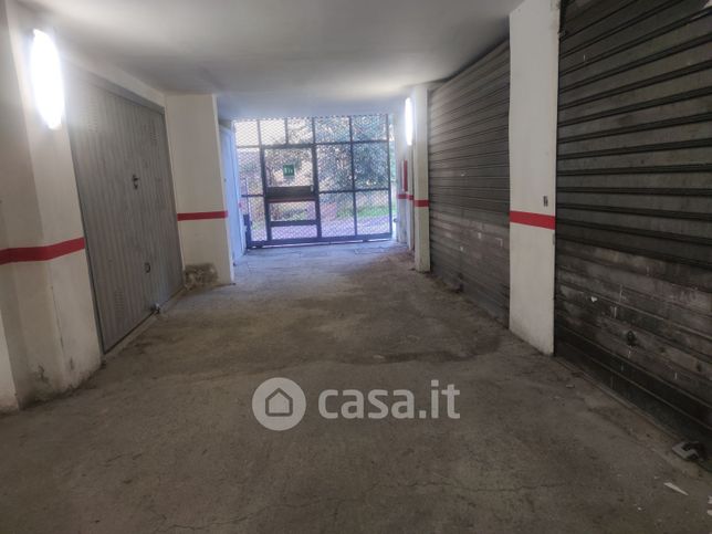 Box/posto auto in residenziale in Via Pasquale Berghini