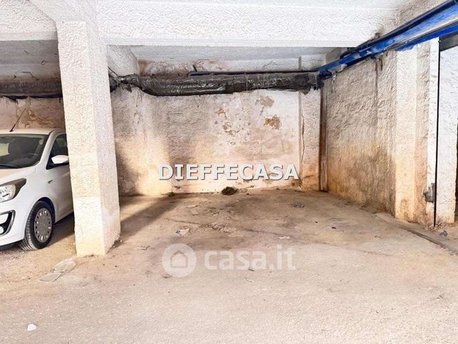 Box/posto auto in residenziale in