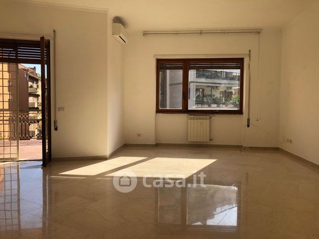 Appartamento in residenziale in Via Ludovico di Breme