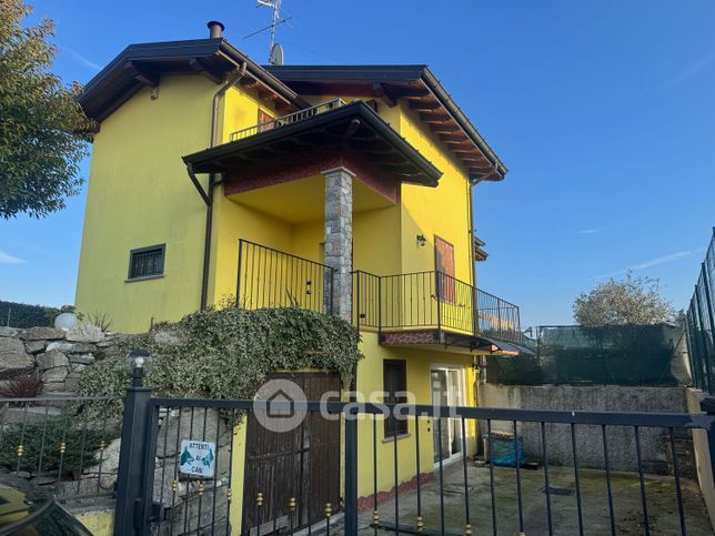 Villa in residenziale in Via Giuseppe Verdi