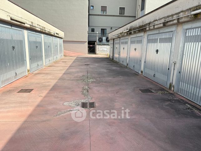 Box/posto auto in residenziale in Via G. Matteotti 26 /a