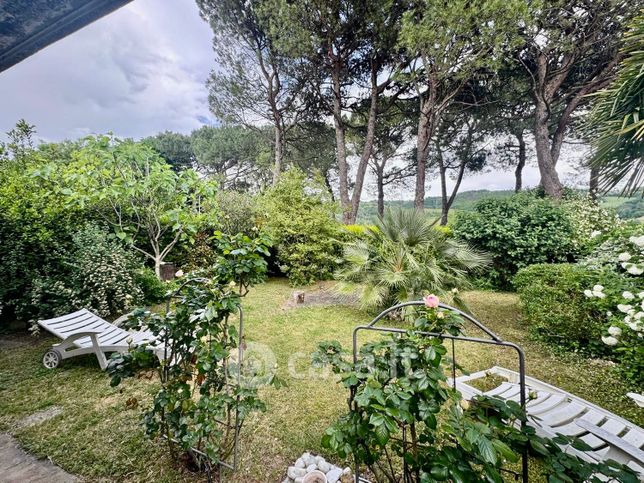 Appartamento in residenziale in Via dei Pini