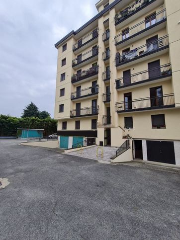 Appartamento in residenziale in Viale Lomellina 25