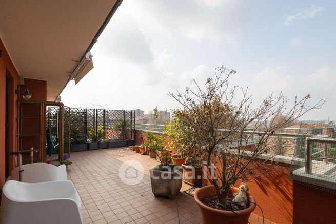 Attico/mansarda in residenziale in delle regioni 9