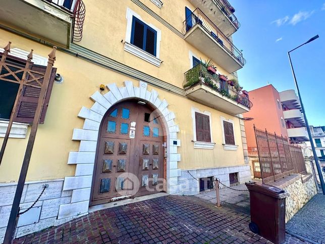 Appartamento in residenziale in Via Solfatara