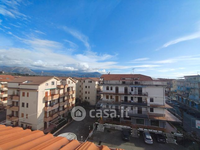 Attico/mansarda in residenziale in Via Lauro 159