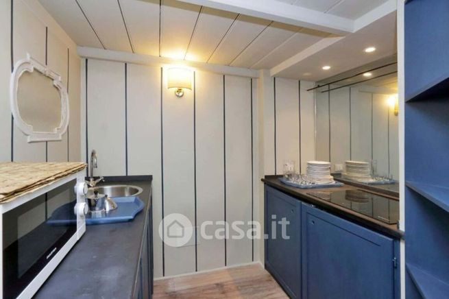 Appartamento in residenziale in Via Gregoriana 20