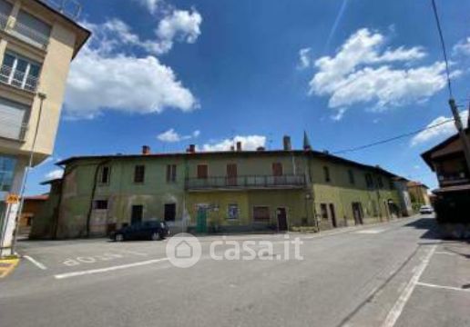 Appartamento in residenziale in Via Alessandro Manzoni 32