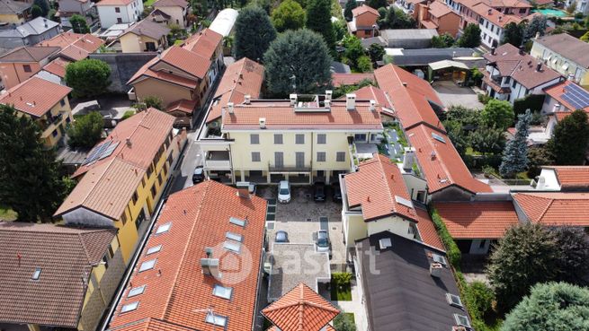 Ufficio in commerciale in Via Dante Alighieri 6