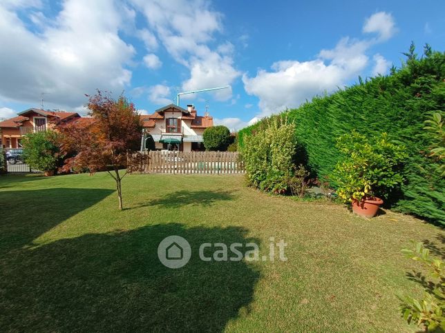 Villa in residenziale in 
