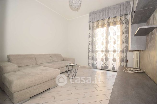 Appartamento in residenziale in Via Terracina 9