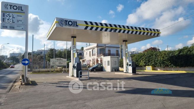 Attivitã /licenza (con o senza mura) in commerciale in SP22 38