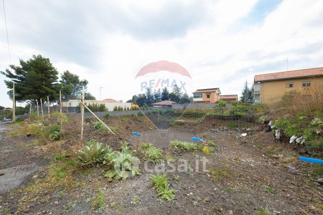 Terreno edificabile in residenziale in Via Ugo Foscolo 17