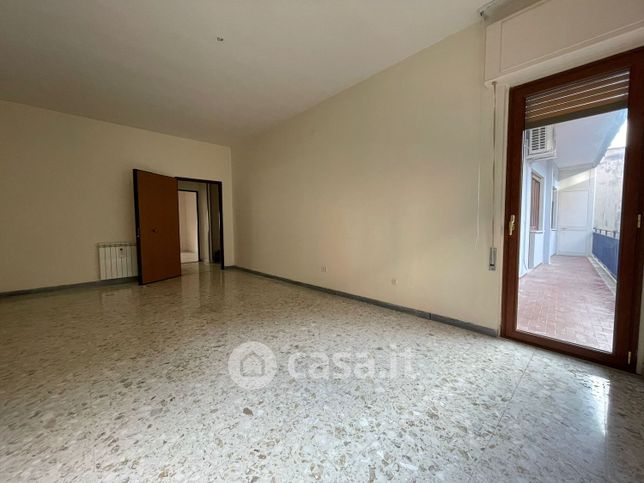 Ufficio in commerciale in Via Caduti sul Lavoro