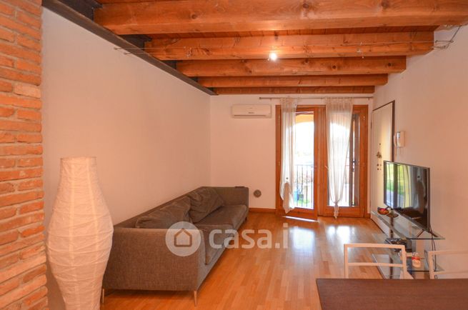 Appartamento in residenziale in Strada della Caveggiara