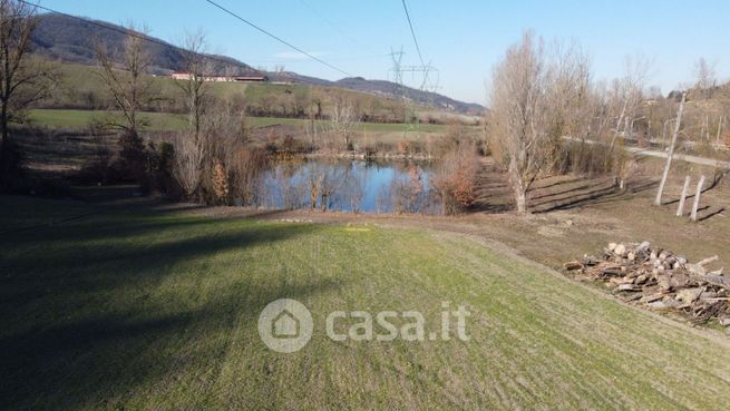 Terreno agricolo in commerciale in 