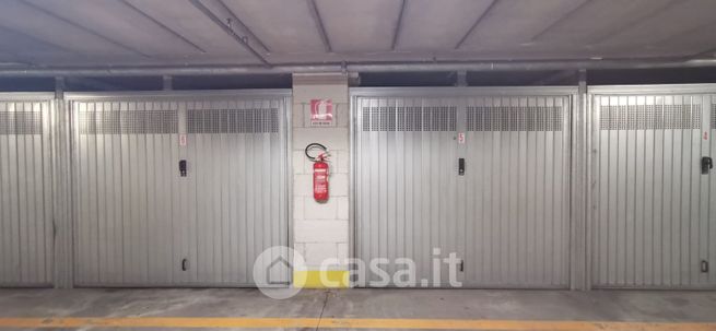 Garage/posto auto in residenziale in Corso Vercelli 18