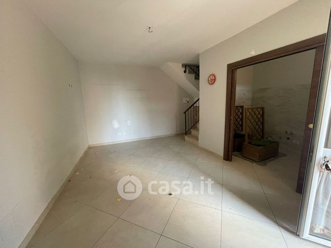 Appartamento in residenziale in Via Cumana