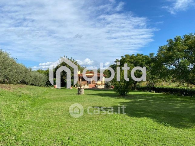 Casa indipendente in residenziale in Via Fratelli Cervi