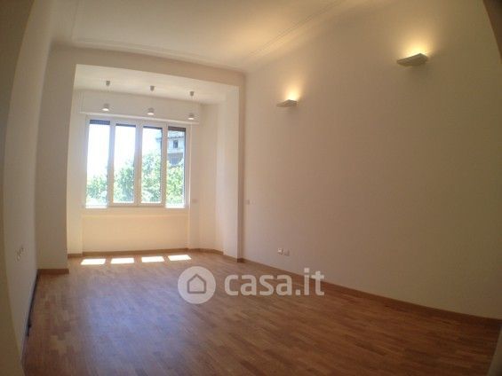 Appartamento in residenziale in Via Degli Scipioni 1