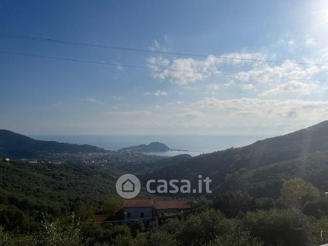 Casa indipendente in residenziale in Via per Costa Rossa