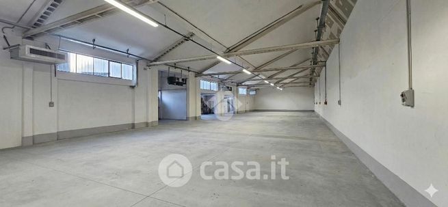 Capannone in commerciale in Via di Prato 1
