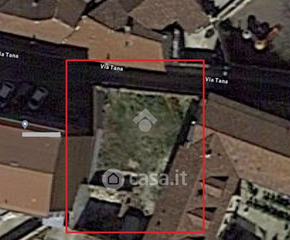Terreno edificabile in residenziale in Via Tana 1
