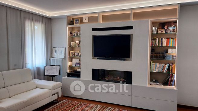 Casa indipendente in residenziale in Via P. Bortoletto