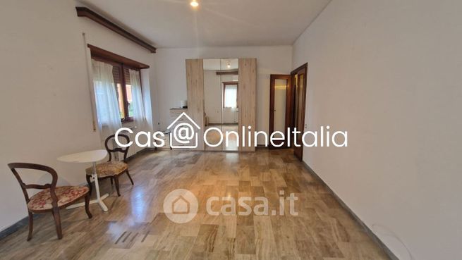 Appartamento in residenziale in Via Grazia Deledda 79
