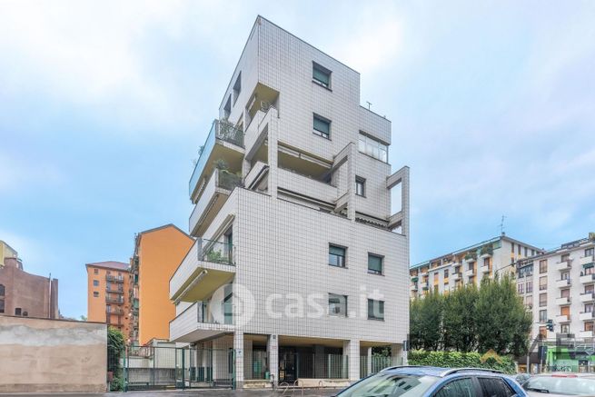 Appartamento in residenziale in Via Giuseppe Avezzana 7