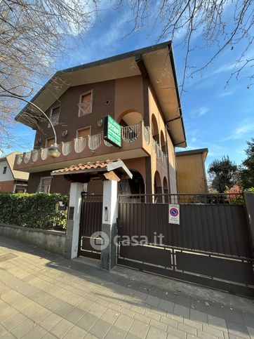 Appartamento in residenziale in Viale unione