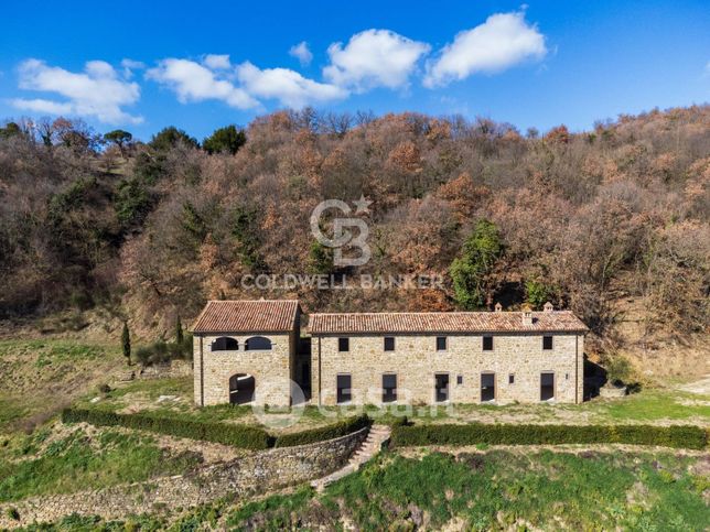 Rustico/casale in residenziale in Via San Crescenziano