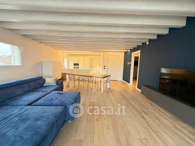 Attico/mansarda in residenziale in Via Rio Tignalga 5